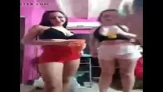 Reproduzir Doçura adolescente quente 24