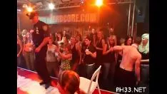 Riproduci Mazza a testa in giù