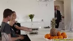 تشغيل استنزاف بريتني للذهب فوق ديلان