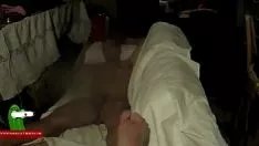Oynat Şişman kadınlığın kedicik kedisi gui00156'nın gölgesinde