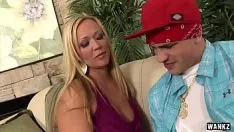 Jouer She-bopz- blonde austin zachary taylor se fait baiser