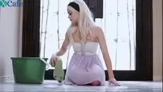Play Pleasant and horned blond