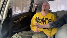 Jouer J'étais occupé dans la voiture et j'ai réussi à jouir