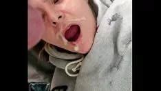 Riproduci Sborra sul suo davanti