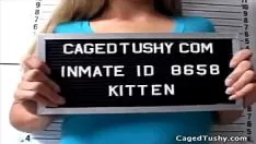 Play Cage ind fannyy: pit look for | kitty
