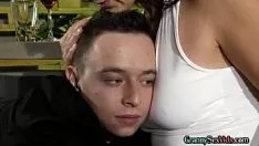 Abspielen Big schmutziges Geld Gilf sashayReiten im Duo früher erlernt