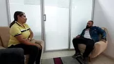 Reproducir Trabajo una parte con el director de mi hijo de escalera y termino con su gato separado 1