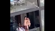 Putar Pemeriksaan komprehensif atas rekaman video atrapados en el acto