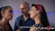 चलाएँ Hitzefrei उच्च जर्मन एमआईएलए देखता है hgaeliclf ए बड़े sashay को लानत है