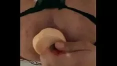 Riproduci Alina esce da sola