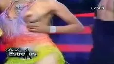 Abspielen Giovanna ch&aacute Accent;vez hot digest