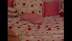 Redare Blondă cu pisicuță drăguță în webcam...sexatcams.com