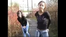 Reproduzir Iwant2pee - alexa e ariel