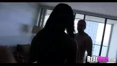 Redare Fetele iau câte un b la fiecare petrecere beată 091