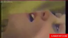 تشغيل كاميرا ويب في سن المراهقة