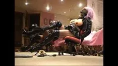 播放 Roxina2008bigkitty-catfetichbaby261108pornl
