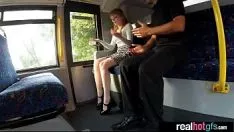 Afspelen Hete adolescent vriendin (lola gatsby) oefent ernstig titelseks beschikbaar vid-24