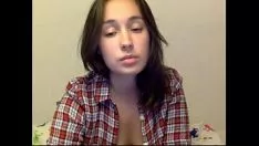 Jouer Beaux seins de cul introduits par un adolescent sur webcam