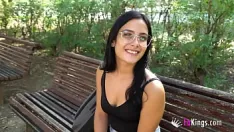 Играть 22-летняя хочет новой жизни в порно: она любит пробовать грязные вещи!