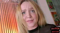 Redare Adolescent amator uns anal pov lovește în timp ce vorbește curvă