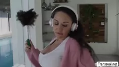 Abspielen Hung Carpenter Übungen, die grob bareback die bedeutende Shemale Eva Maxim haben