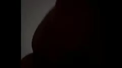 播放 运动丈夫在色情电影中崇拜女性的猫