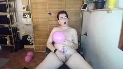 Abspielen Geile MILF Nicoletta bassi und ihre haarige Muschi im Röntgenballonspiel