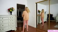 Afspelen Stepbrother verandert StepSister Britt Blair in zijn persoonlijke sekspop