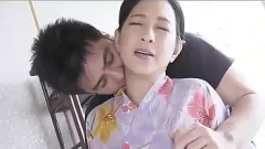 Redare MILF japonez experimentează sexul anal și deepthroat pentru prima dată