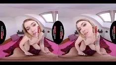 চালান বিশ্বভক্ত-মিশা ঝাড়ু দেয়